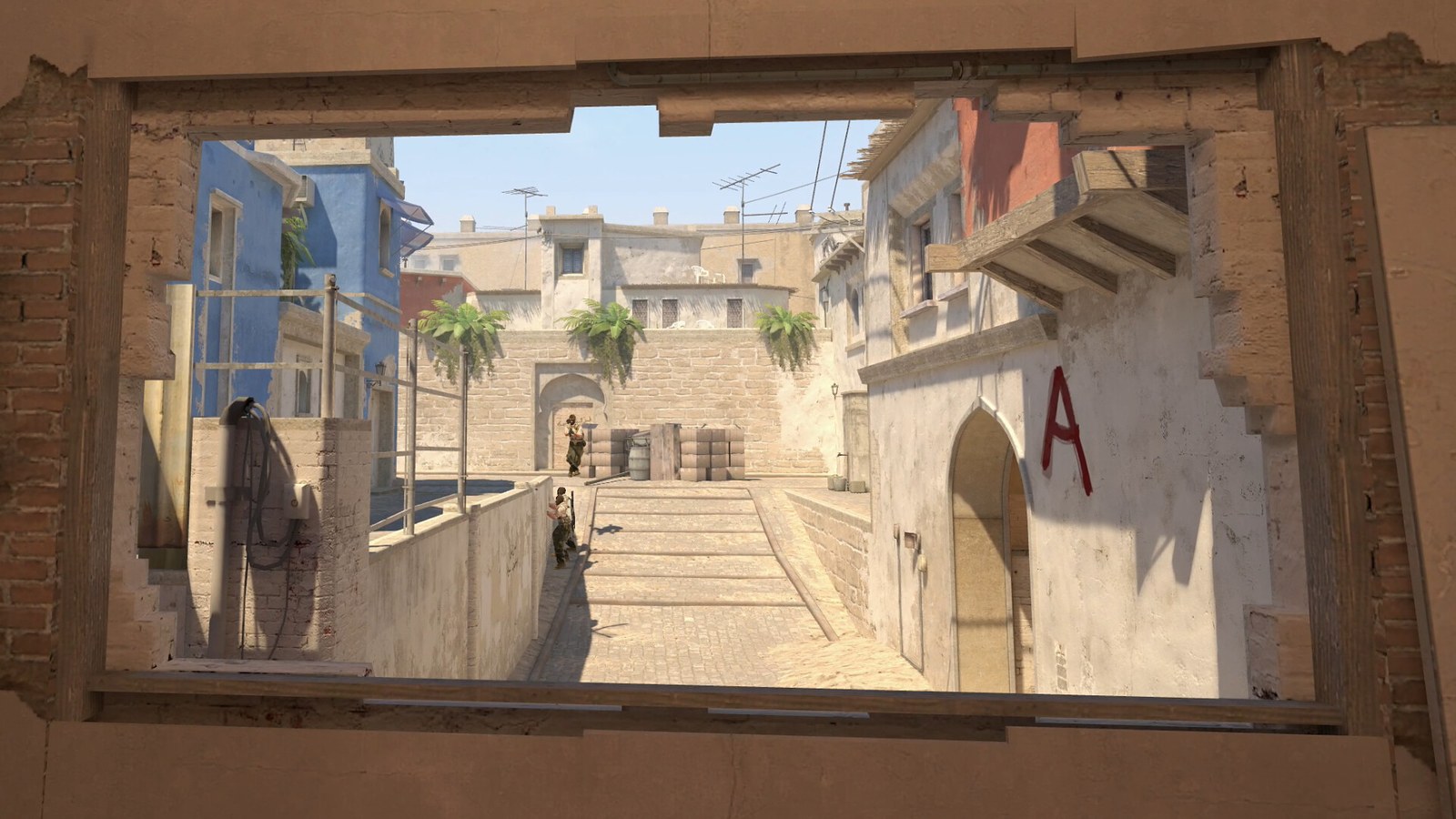 Players in a CS2 firefight