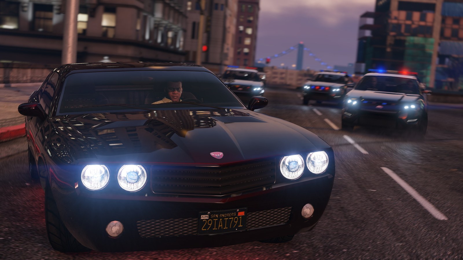 Grand Theft Auto V traffic in the city