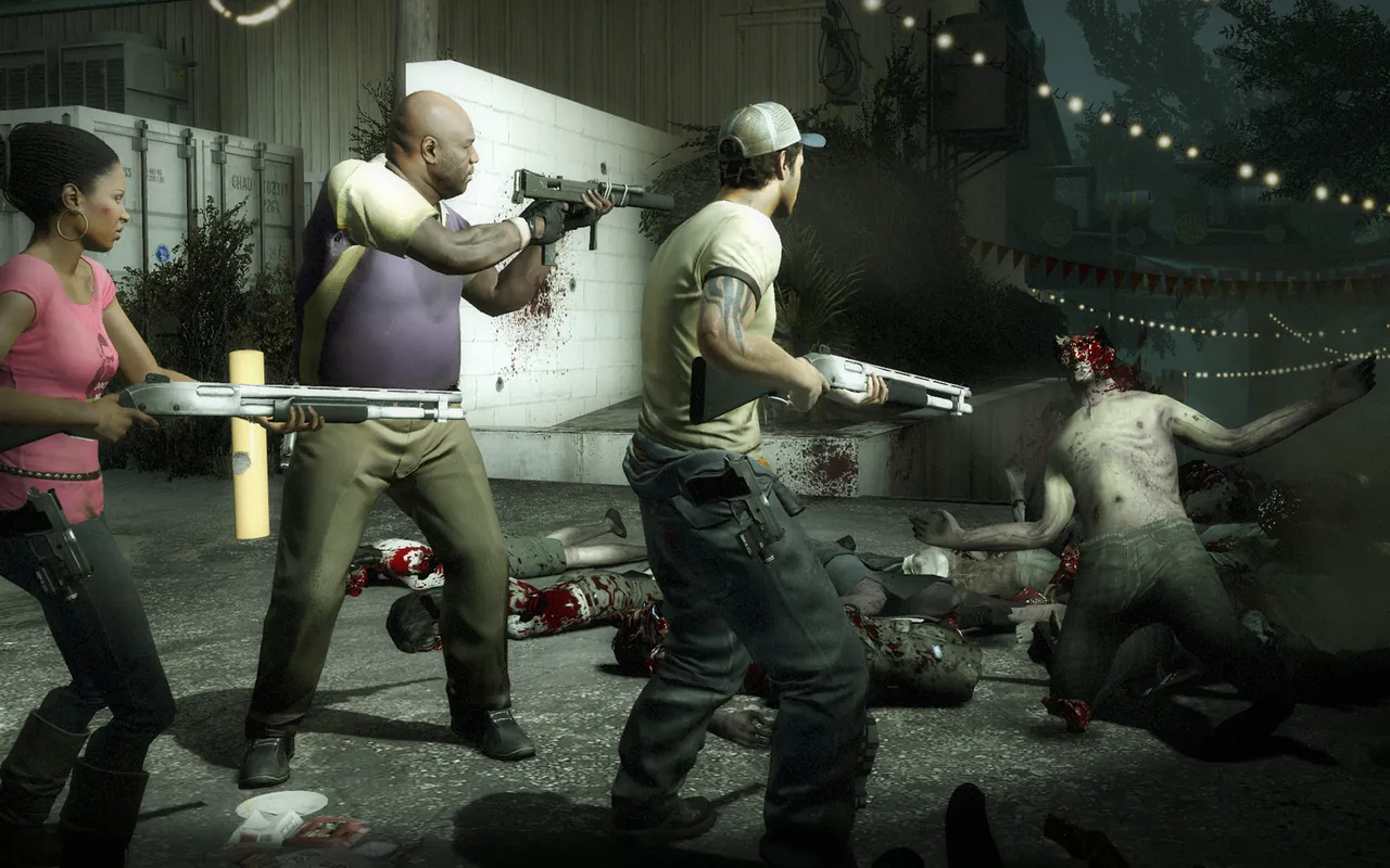 Survivors fighting through a Left 4 Dead 2 campaign